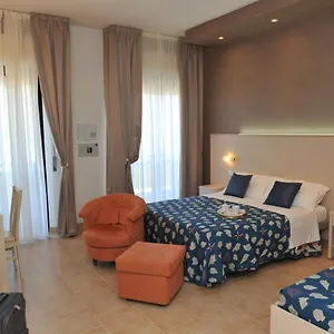 hotel-mimosa-riccione.emilia-romagnahotels.net/