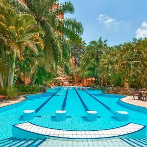 kampala-serena-hotel.about-kampalahotels.com/